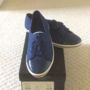 Ladies navy blue sneakers